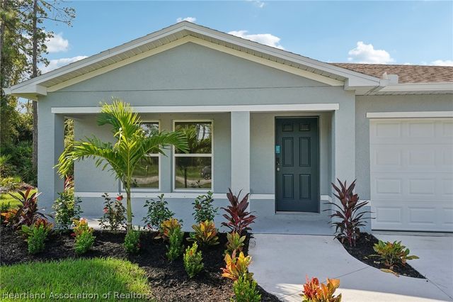 464 OAK CANOPY Circle, Avon Park, FL 33825