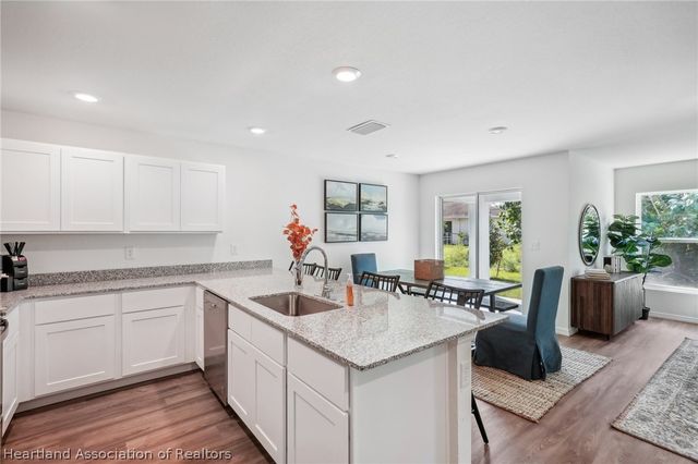 464 OAK CANOPY Circle, Avon Park, FL 33825