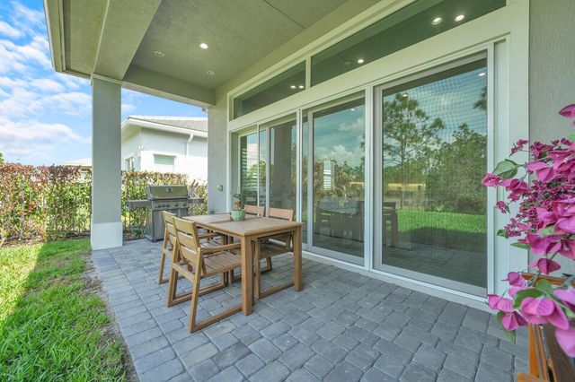 138 SE Palma Street, Port St. Lucie, FL 34984