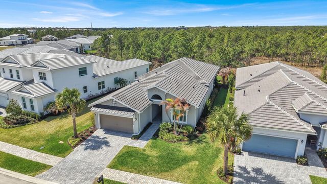 138 SE Palma Street, Port St. Lucie, FL 34984