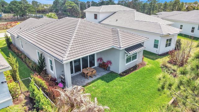 138 SE Palma Street, Port St. Lucie, FL 34984