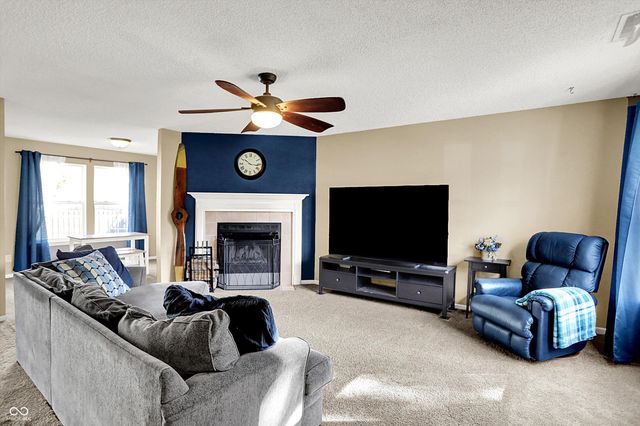 7596 Wheatgrass Lane, Noblesville, IN 46062