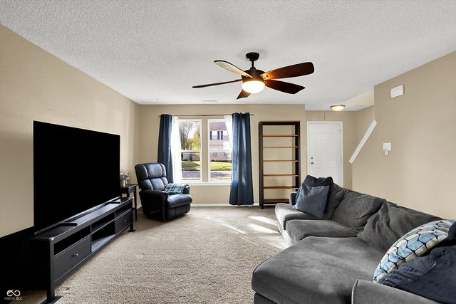 7596 Wheatgrass Lane, Noblesville, IN 46062