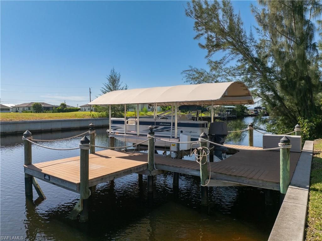 1633 NW 39th AVE, CAPE CORAL, FL 33993 — photo 3
