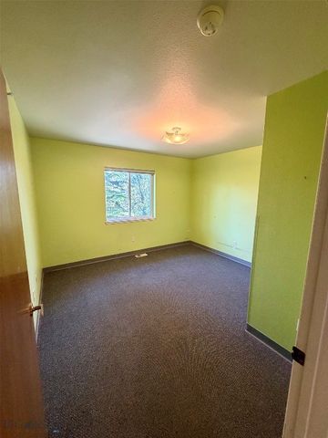 1127 N Cedarview, Bozeman, MT 59715