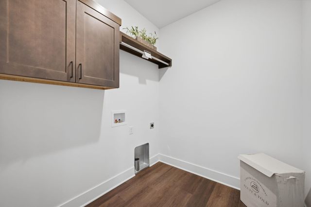 8231 E Summerside Pl, Bel Aire, KS 67226