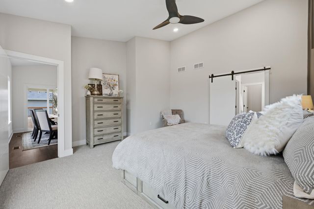 8231 E Summerside Pl, Bel Aire, KS 67226