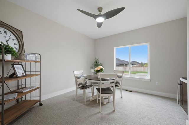 8231 E Summerside Pl, Bel Aire, KS 67226