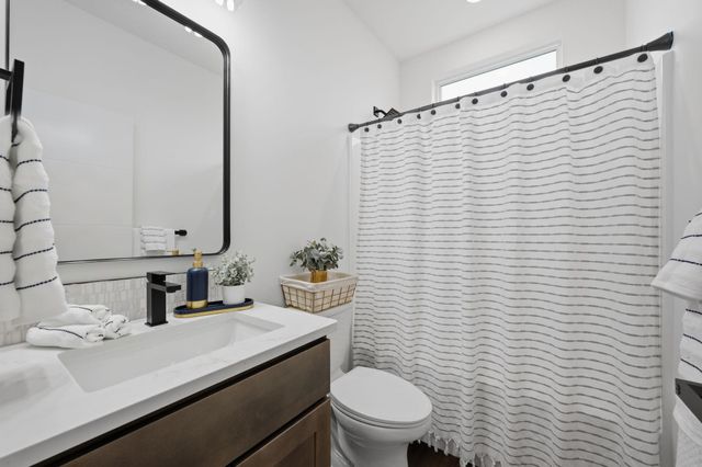 8231 E Summerside Pl, Bel Aire, KS 67226
