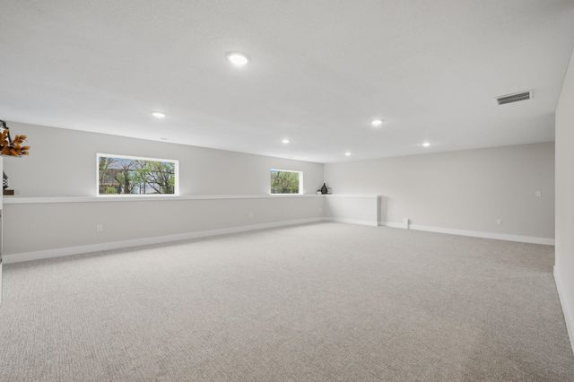 8231 E Summerside Pl, Bel Aire, KS 67226