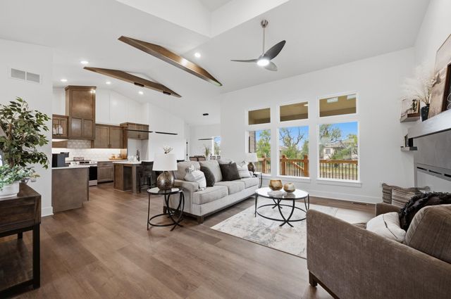 8231 E Summerside Pl, Bel Aire, KS 67226