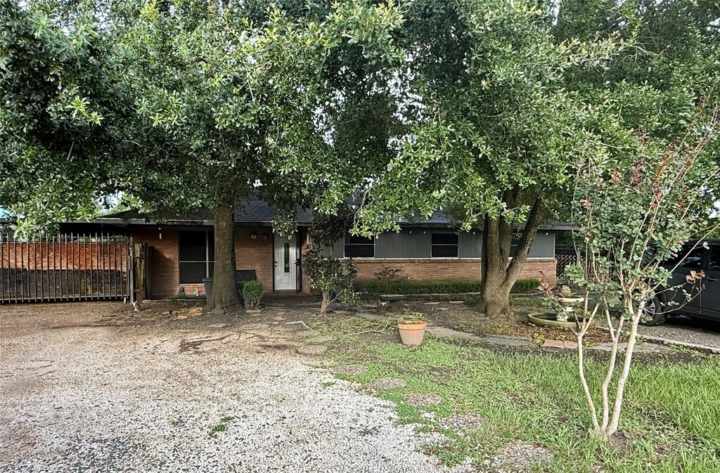 15415 Park Manor Street, Houston, TX 77053