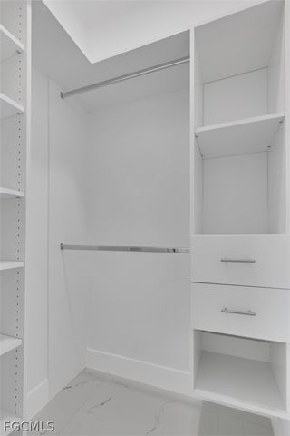 2800 NE 4th PL, Cape Coral, FL 33909