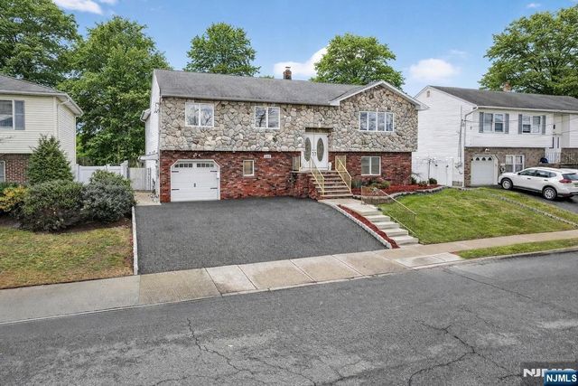 152 Claremont Avenue, Saddle Brook, NJ 07663