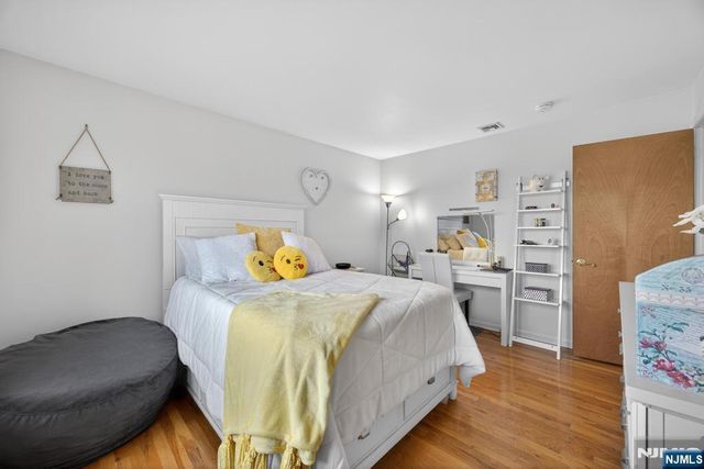 152 Claremont Avenue, Saddle Brook, NJ 07663