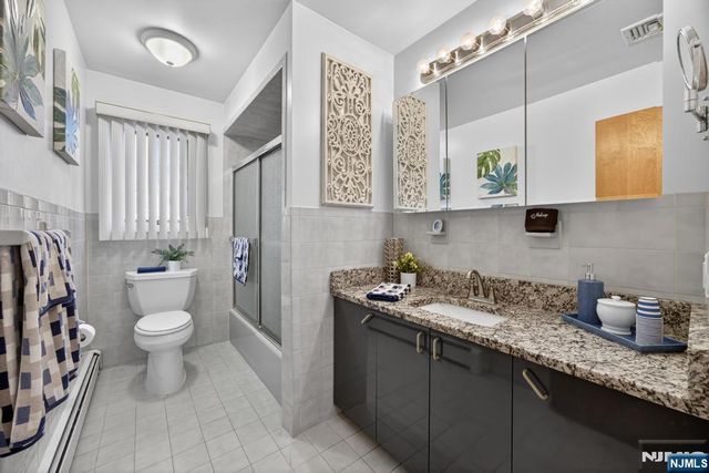 152 Claremont Avenue, Saddle Brook, NJ 07663