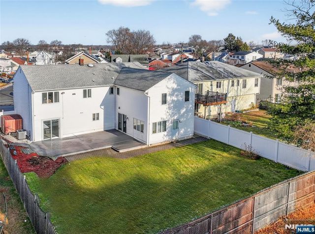 152 Claremont Avenue, Saddle Brook, NJ 07663