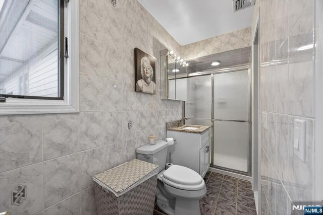 152 Claremont Avenue, Saddle Brook, NJ 07663