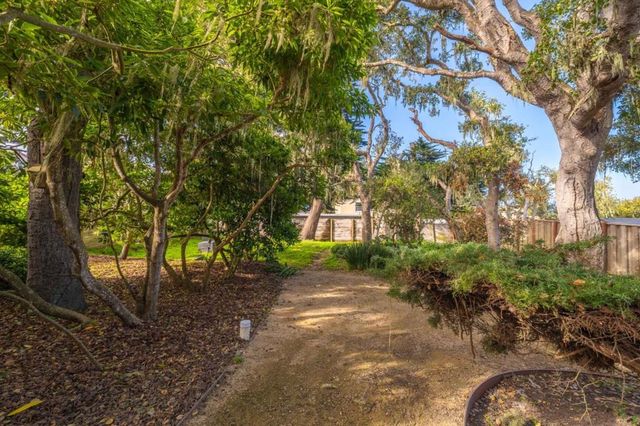 1132 Seaview Avenue, Pacific Grove, CA 93950