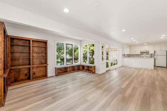 1132 Seaview Avenue, Pacific Grove, CA 93950