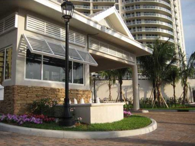 2700 N Ocean Drive 1803 A, Singer Island, FL 33404