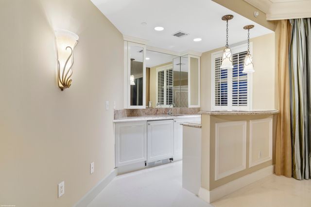 2700 N Ocean Drive 1803 A, Singer Island, FL 33404