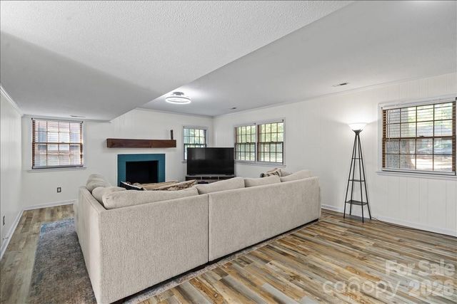 2010 Saratoga Drive 5, Gastonia, NC 28056