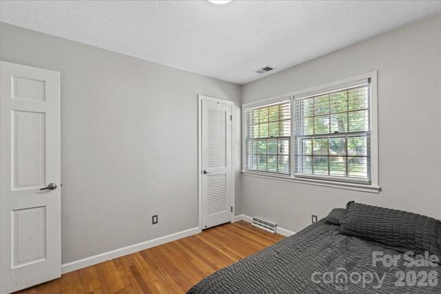 2010 Saratoga Drive 5, Gastonia, NC 28056