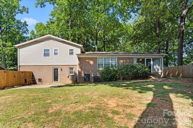 2010 Saratoga Drive 5, Gastonia, NC 28056