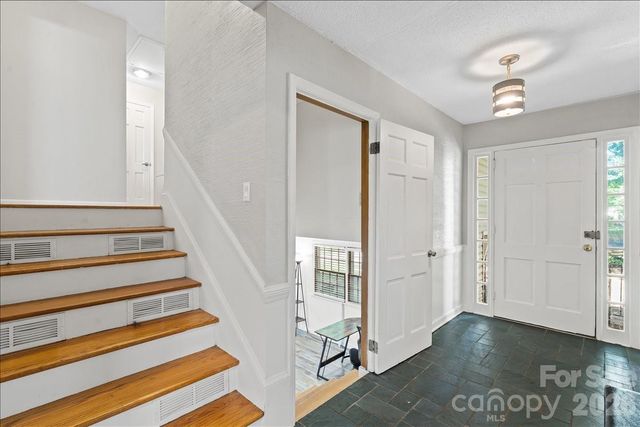 2010 Saratoga Drive 5, Gastonia, NC 28056