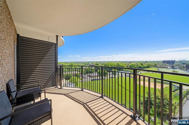 150 Overlook Avenue 8D, Hackensack, NJ 07601