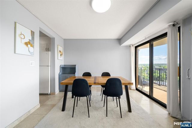 150 Overlook Avenue 8D, Hackensack, NJ 07601