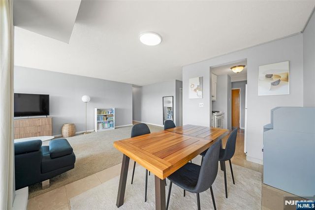 150 Overlook Avenue 8D, Hackensack, NJ 07601