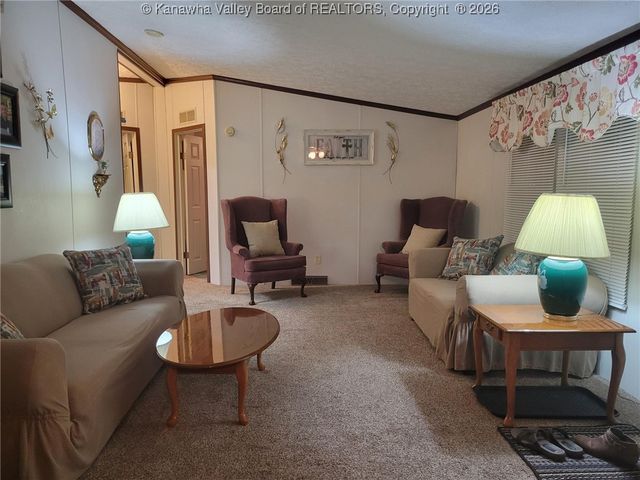 1010 Kanawha Street, Hansford, WV 25103