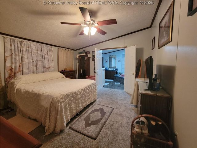 1010 Kanawha Street, Hansford, WV 25103