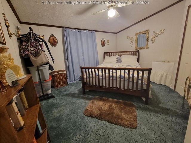 1010 Kanawha Street, Hansford, WV 25103