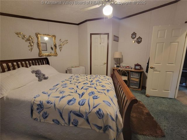 1010 Kanawha Street, Hansford, WV 25103