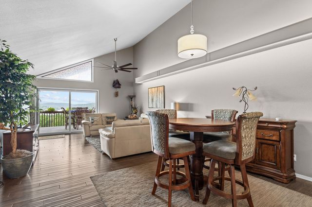 201 Point Seven Road 8, Kimberling City, MO 65686