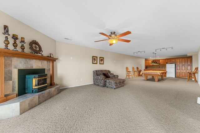 201 Point Seven Road 8, Kimberling City, MO 65686