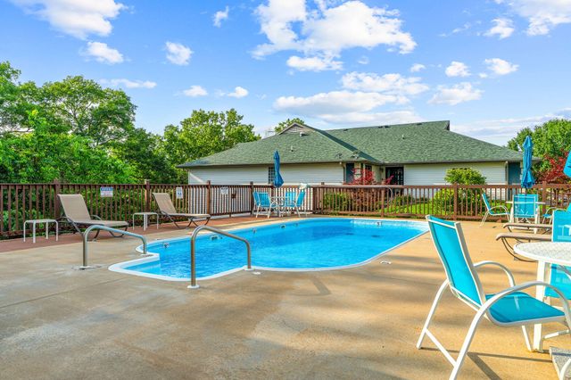 201 Point Seven Road 8, Kimberling City, MO 65686