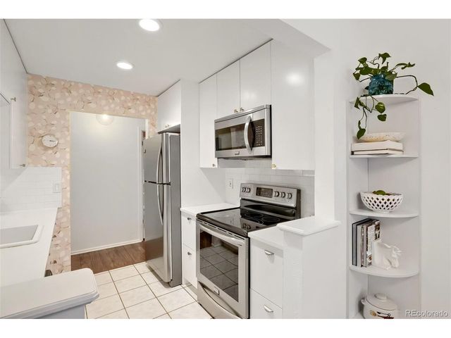 10910 W Florida Ave 522, Lakewood, CO 80232