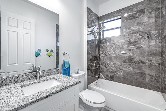 3980 Full Moon CT, Naples, FL 34112