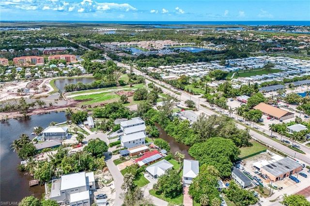 3980 Full Moon CT, Naples, FL 34112