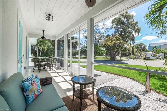 3980 Full Moon CT, Naples, FL 34112