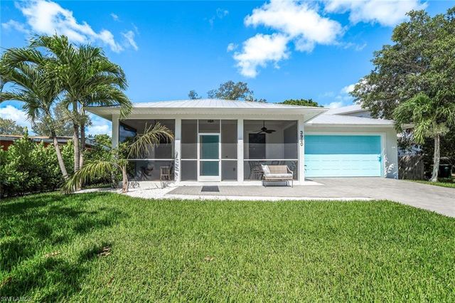 3980 Full Moon CT, Naples, FL 34112