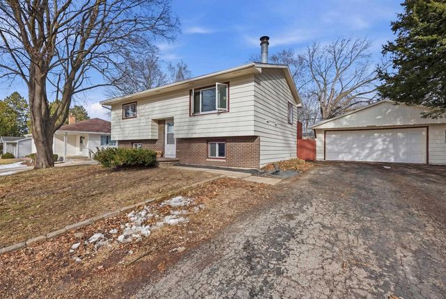 809 Bewick Drive, Madison, WI 53714