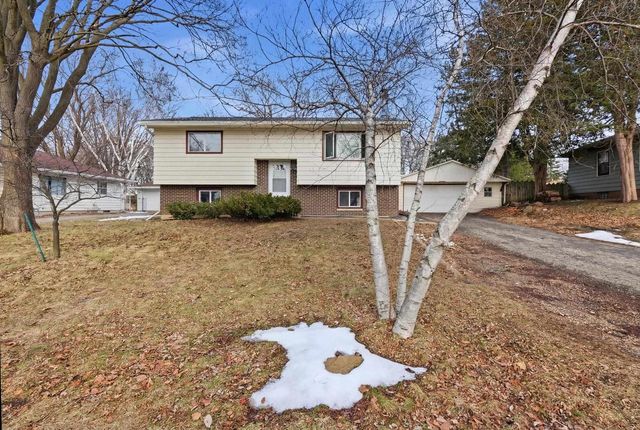 809 Bewick Drive, Madison, WI 53714
