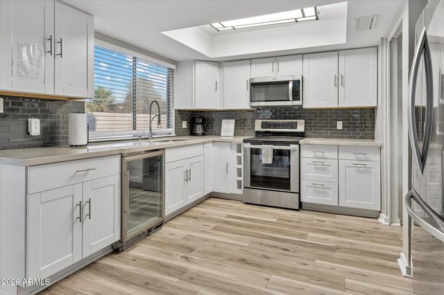 3017 W SAHUARO Drive, Phoenix, AZ 85029