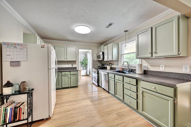 220 Burgess Lane, Florence, KY 41042