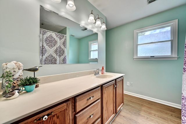 220 Burgess Lane, Florence, KY 41042